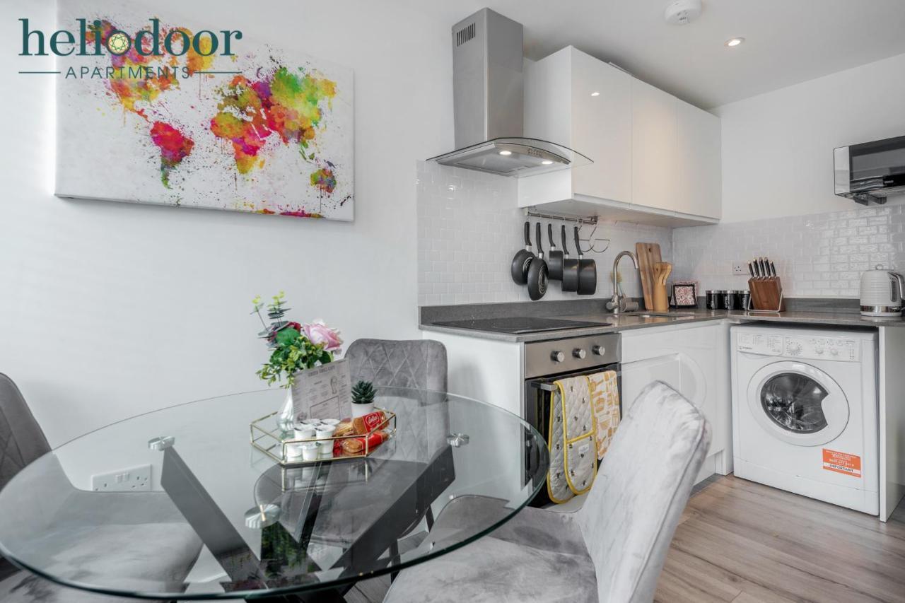 Milton Keynes Apartments, Sleeps Up To 5, Free Parking, Free Wifi & Movies, 7 Mins Drive To Milton Keynes Central Station For Direct Trains To London & The North Exterior photo