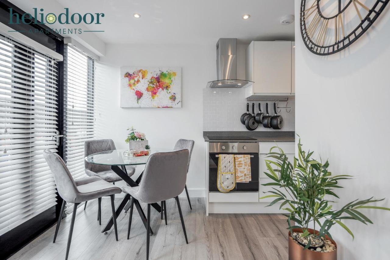 Milton Keynes Apartments, Sleeps Up To 5, Free Parking, Free Wifi & Movies, 7 Mins Drive To Milton Keynes Central Station For Direct Trains To London & The North Exterior photo
