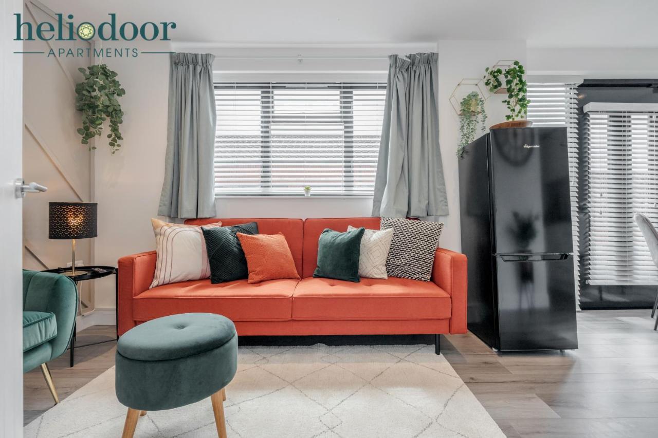 Milton Keynes Apartments, Sleeps Up To 5, Free Parking, Free Wifi & Movies, 7 Mins Drive To Milton Keynes Central Station For Direct Trains To London & The North Exterior photo
